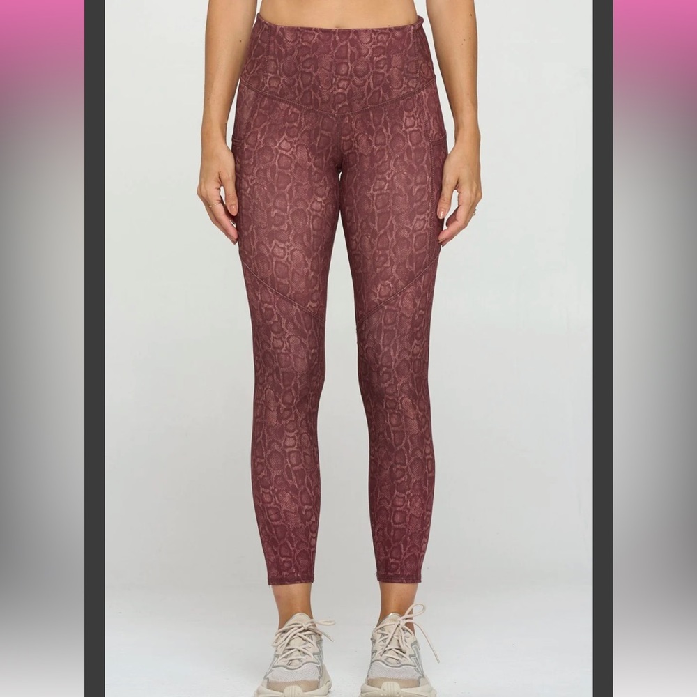 Evolution & Creation Kendall 3/4 Length Leggings Size Medium